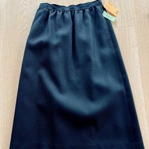 NWT Evan-Picone Vintage Black Pencil Skirt Union Tag in Size 6.